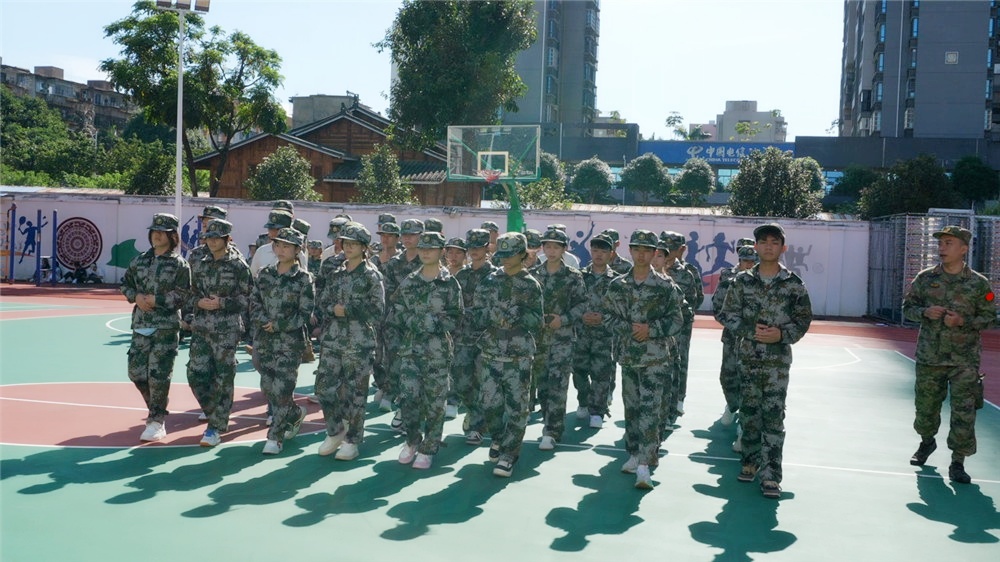 军训进行时 | 每一帧都是最燃的青春(图3)