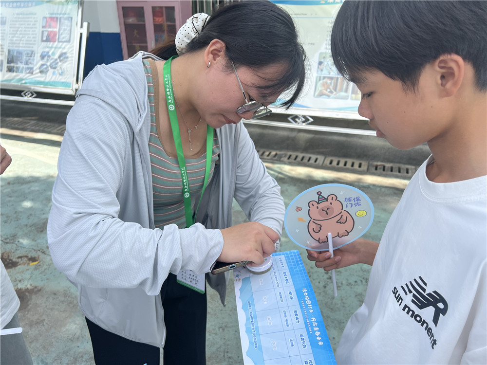 活力校园打卡 开启青春未来——学校2025新生游园会嗨翻校园(图4)