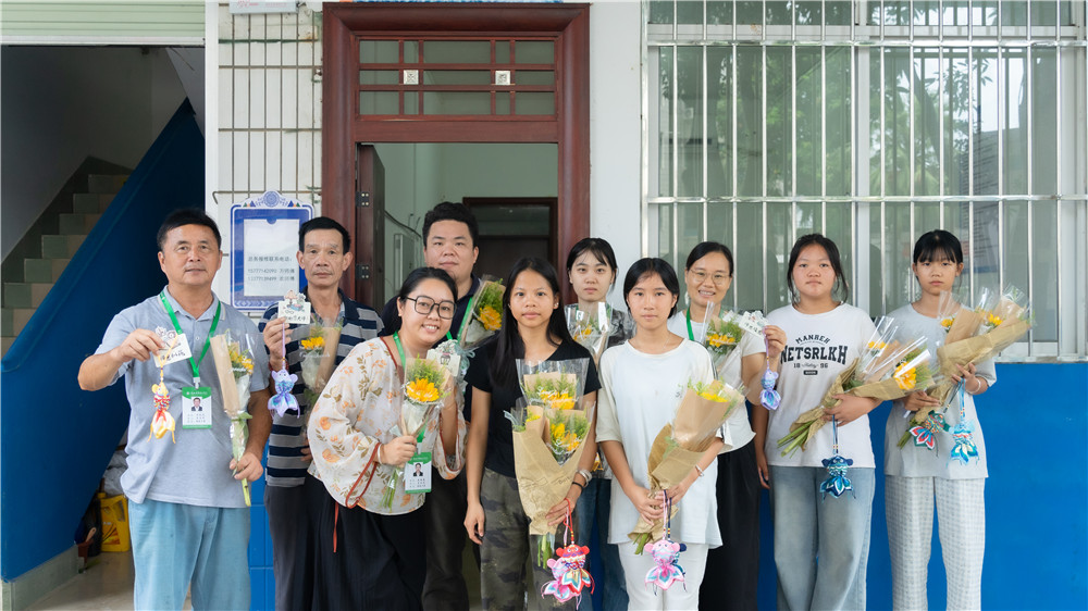 师恩润桃李 学子谢师恩——广西群贤技工学校庆祝第41个教师节(图9)
