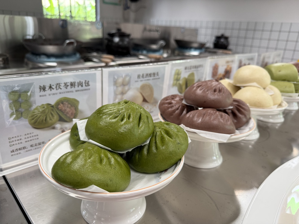 现场直击|广西群贤技工学校校园开放日火爆!免费实操、到访有礼、报名抽大奖!(图19) 现场直击|广西群贤技工学校校园开放日火爆!免费实操、到访有礼、报名抽大奖!(图19)