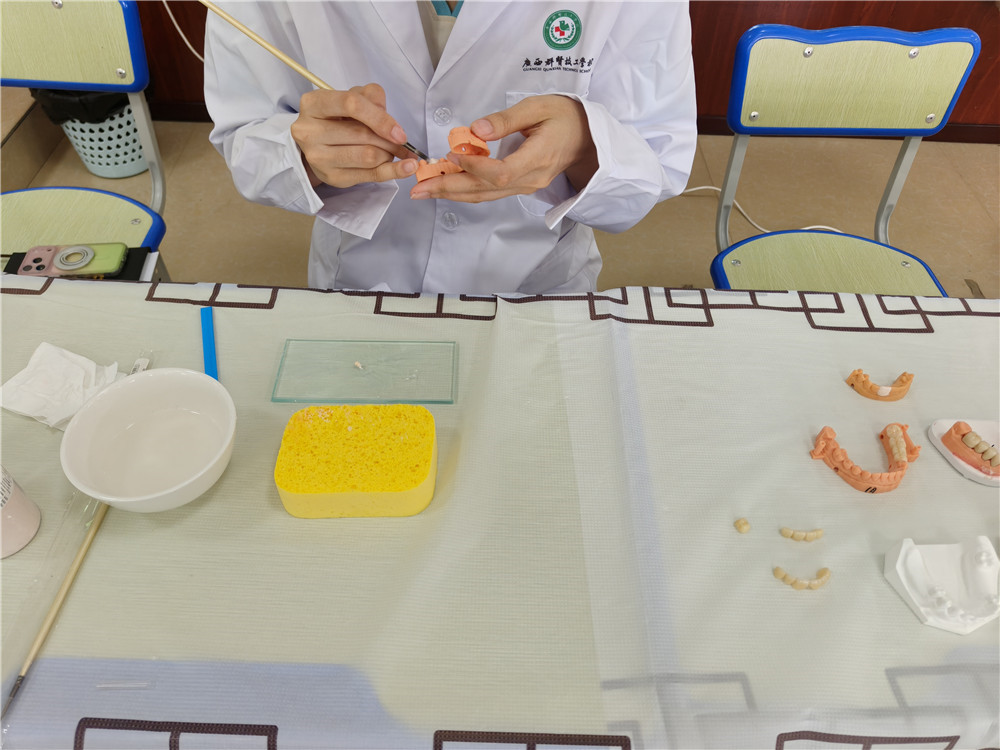 现场直击|广西群贤技工学校校园开放日火爆!免费实操、到访有礼、报名抽大奖!(图22) 现场直击|广西群贤技工学校校园开放日火爆!免费实操、到访有礼、报名抽大奖!(图22)