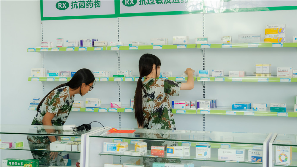 提灯引路・技耀青春——广西群贤技工学校开展2026级新生入学教育系列活动(图3) 提灯引路・技耀青春——广西群贤技工学校开展2026级新生入学教育系列活动(图3)