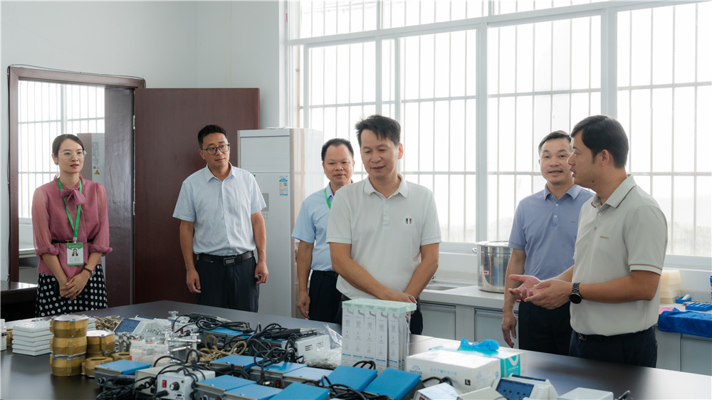 广西建工建筑安装技工学校到我校开展交流活动(图4) 广西建工建筑安装技工学校到我校开展交流活动(图4)