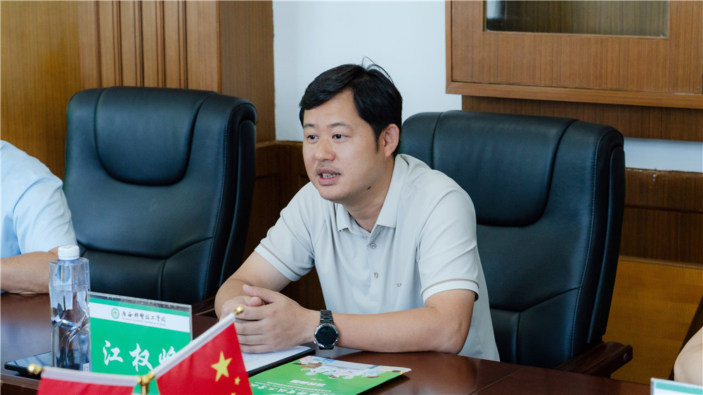 广西建工建筑安装技工学校到我校开展交流活动(图5) 广西建工建筑安装技工学校到我校开展交流活动(图5)