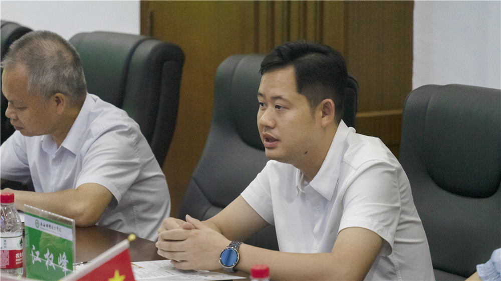 校际交流 共促发展 | 百色工业技工学校到我校交流学习(图1)