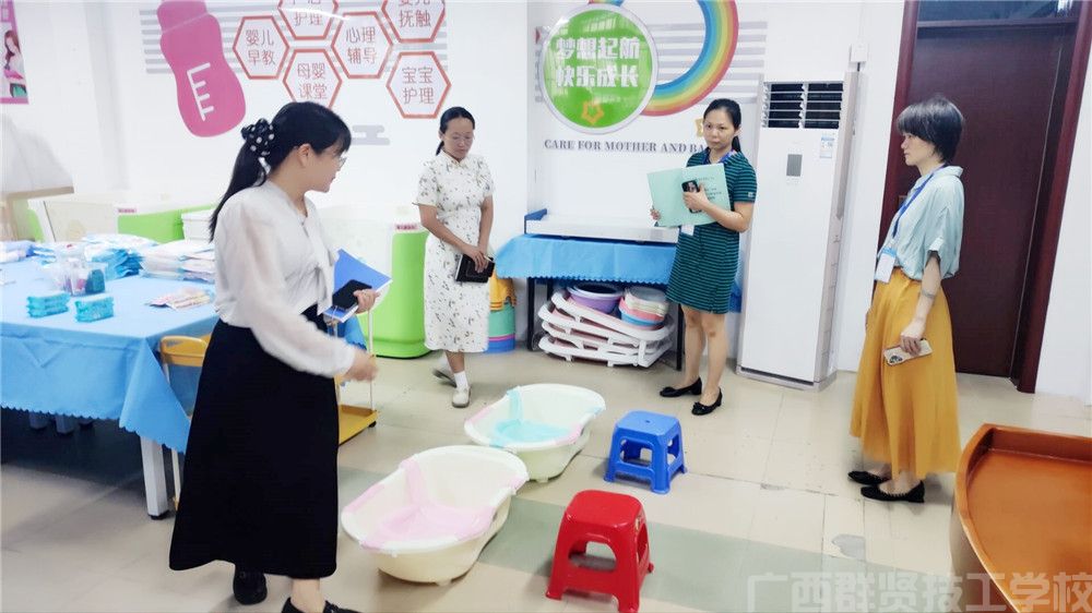 我校迎接申请纳入南宁市职业培训机构目录现场评估(图3)