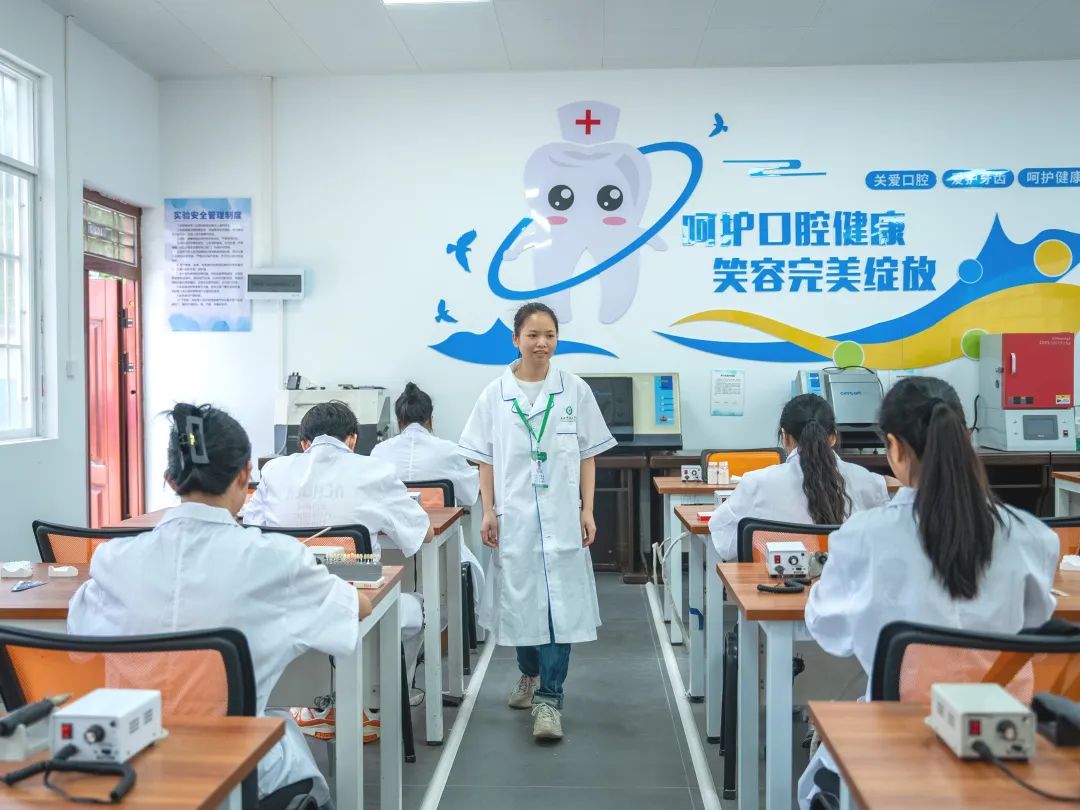 口腔义齿制造(图3)