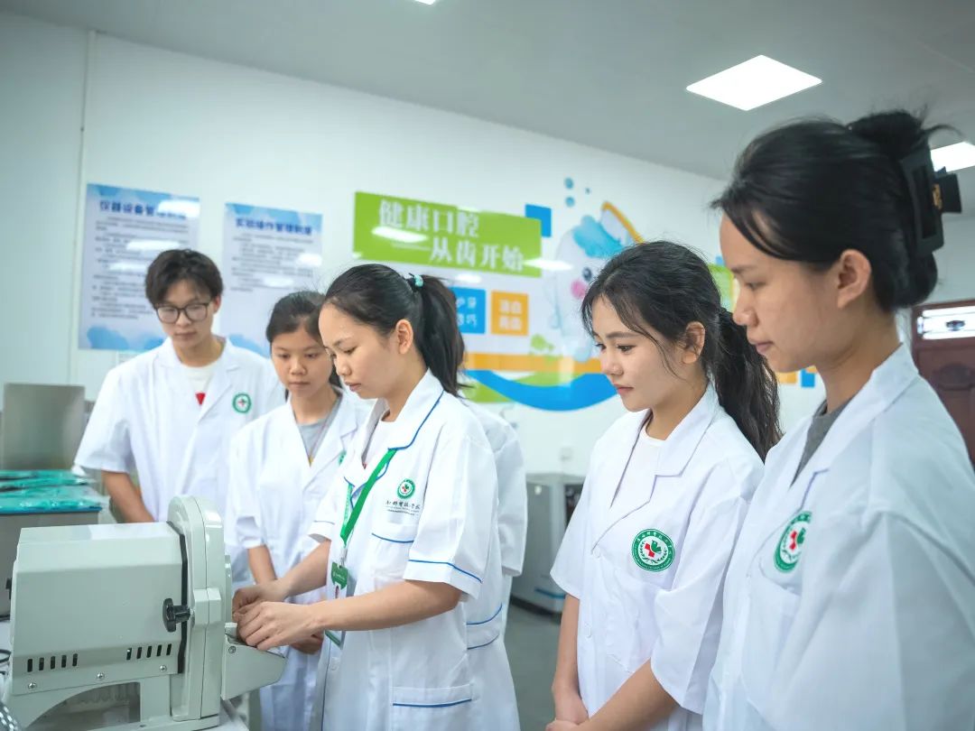 口腔义齿制造(图8)