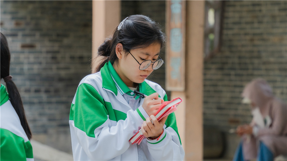 探秘本草世界・传承匠心药韵 ——我校25级中药专业学生赴广西药用植物园开展研学活动(图11)