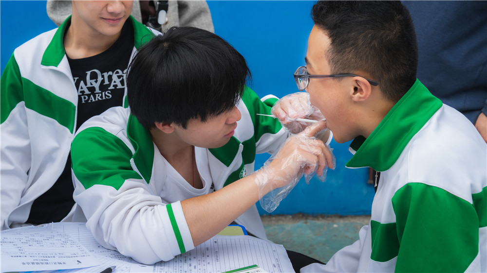 呵护口腔健康 绽放灿烂笑容——我校开设口腔健康大讲堂(图4)