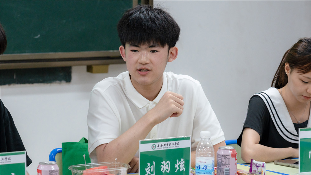 匠心筑梦・状元领航——学校邀请2026年广西职教高考医药卫生大类状元进校园分享升学经验(图9)