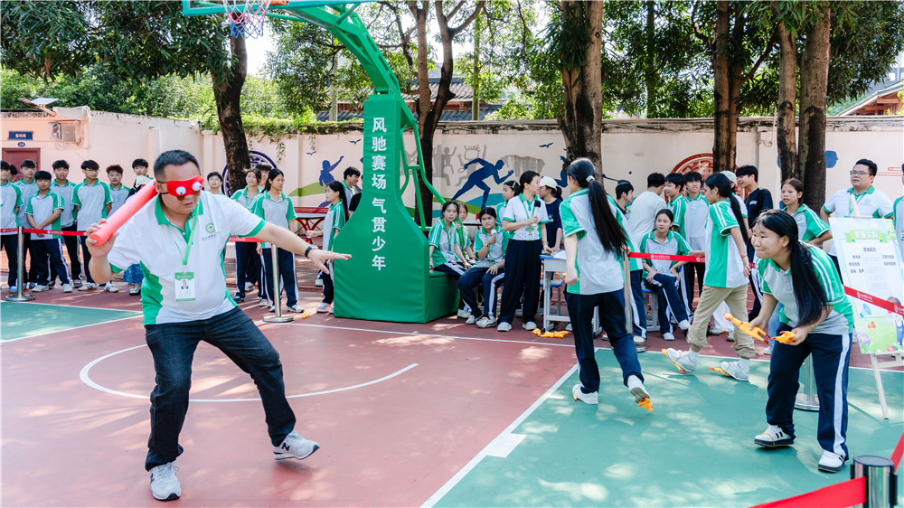 【5・25心理健康月主题系列活动】以运动舒展心灵・以陪伴温暖青春——广西群贤技工学校举办轻运动会(图7)