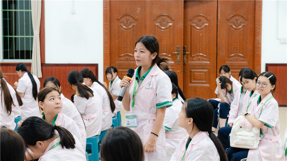 研学进行时|广西群贤技工学校26级美容保健专业赴佐登妮丝(广州)美容化妆品有限公司研学(图10) 研学进行时|广西群贤技工学校26级美容保健专业赴佐登妮丝(广州)美容化妆品有限公司研学(图10)